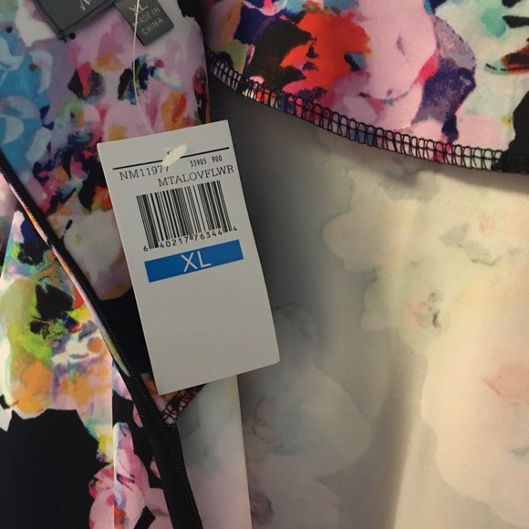 NEIMAN MARCUS NWT AUTHENTIC SHORT SLEEVES FLORAL PRINT DESIGN DRESS - Picture 11 of 14